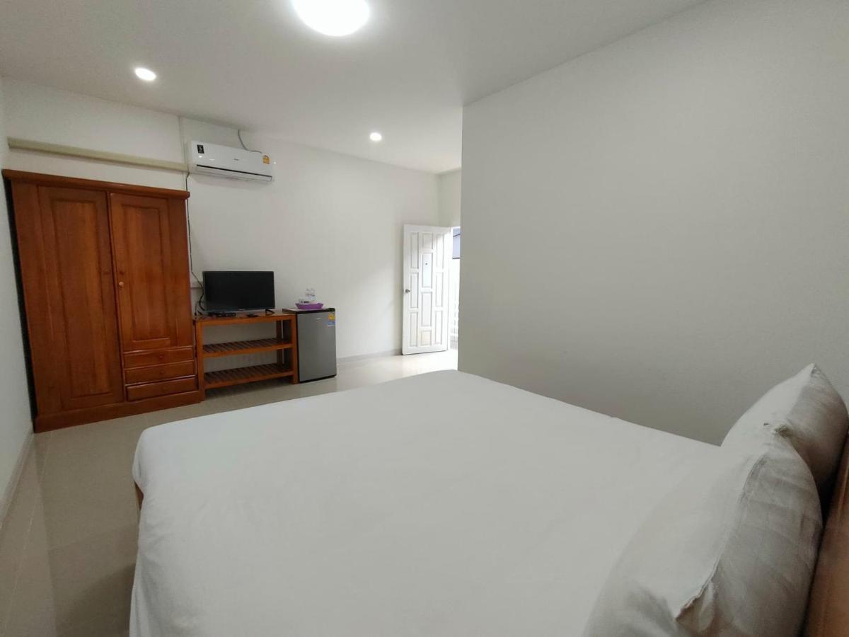 Hotel King Fa House Mae Sot Esterno foto