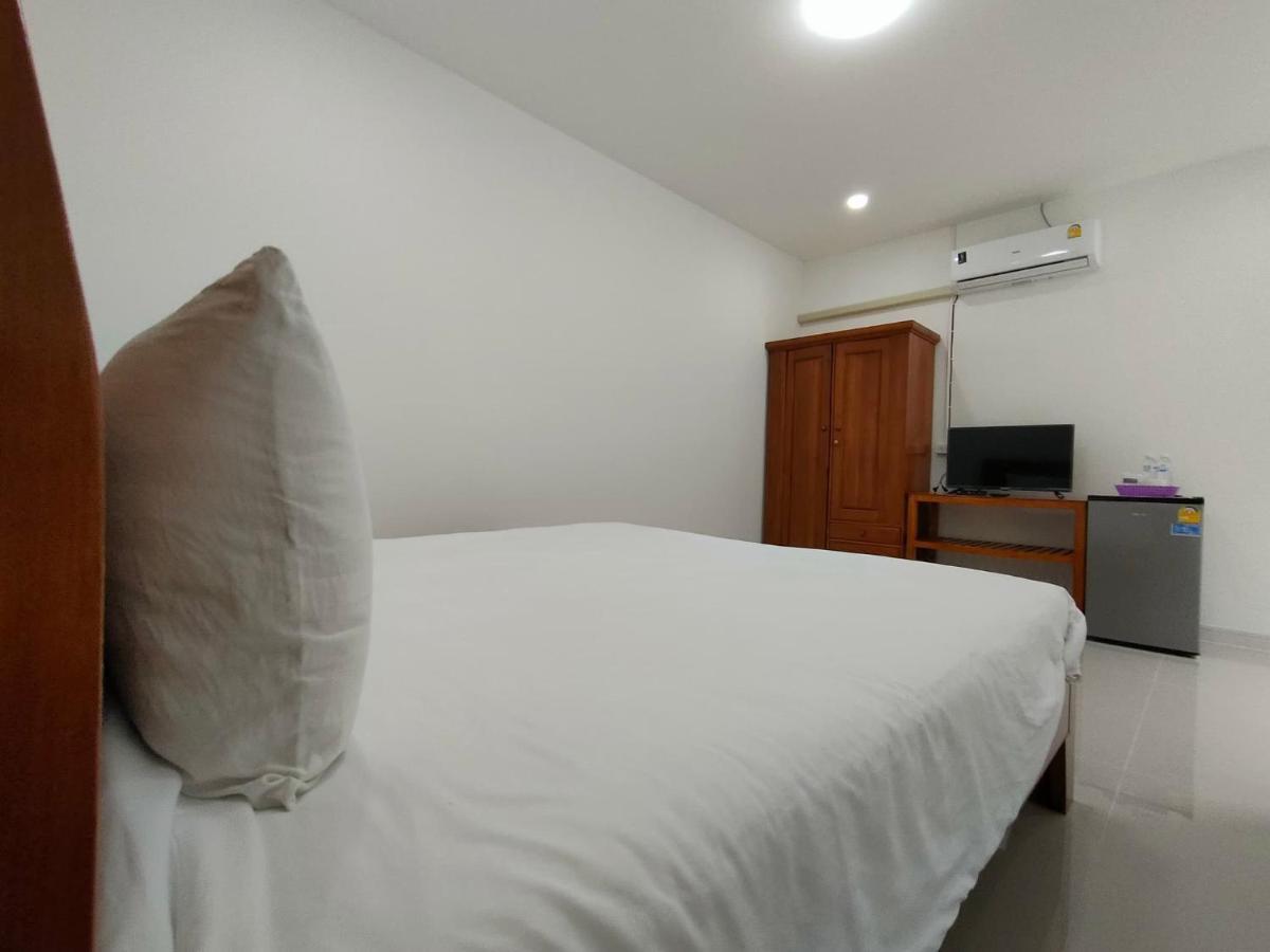 Hotel King Fa House Mae Sot Esterno foto